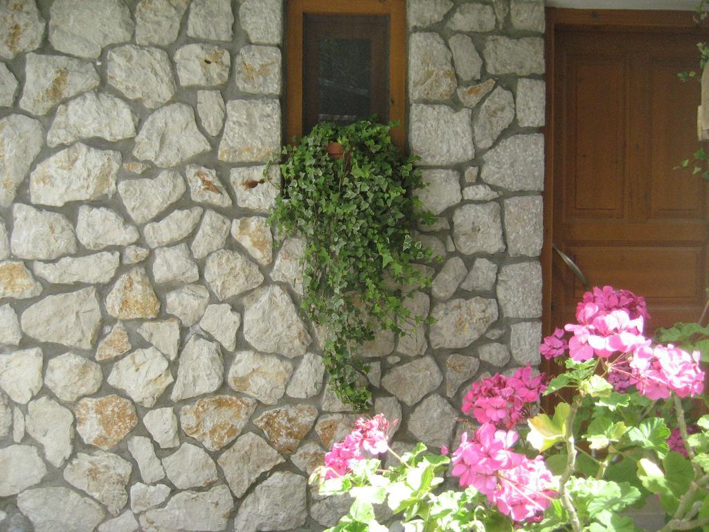 Villa Christianna Studios Áyios Nikítas Buitenkant foto
