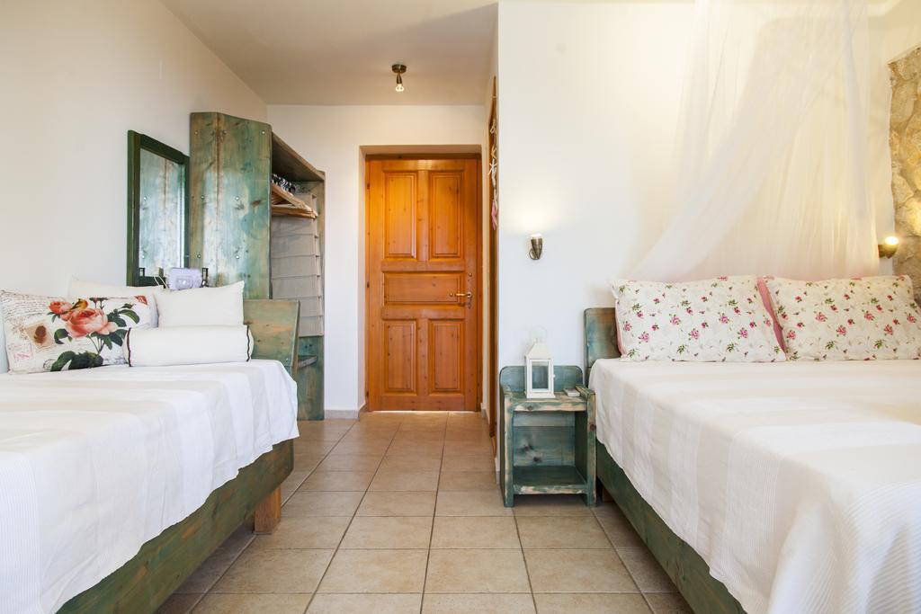 Villa Christianna Studios Áyios Nikítas Buitenkant foto